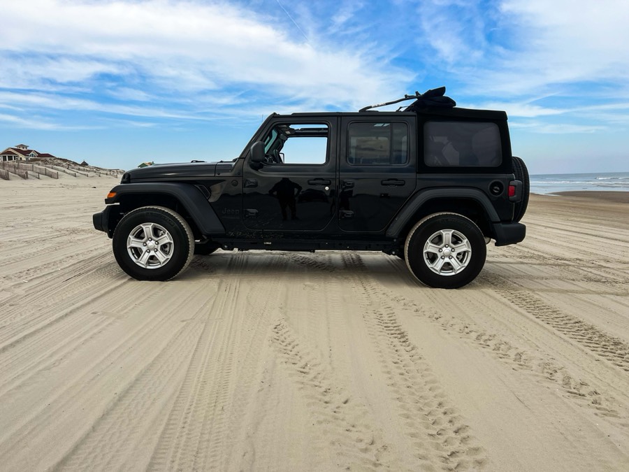 Jeep Wrangler 2-door class beach rental, Outer Banks